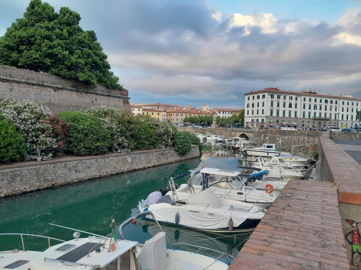 Casa Di Federica Camera Con Bagno Privato Esterno Livorno Buitenkant foto