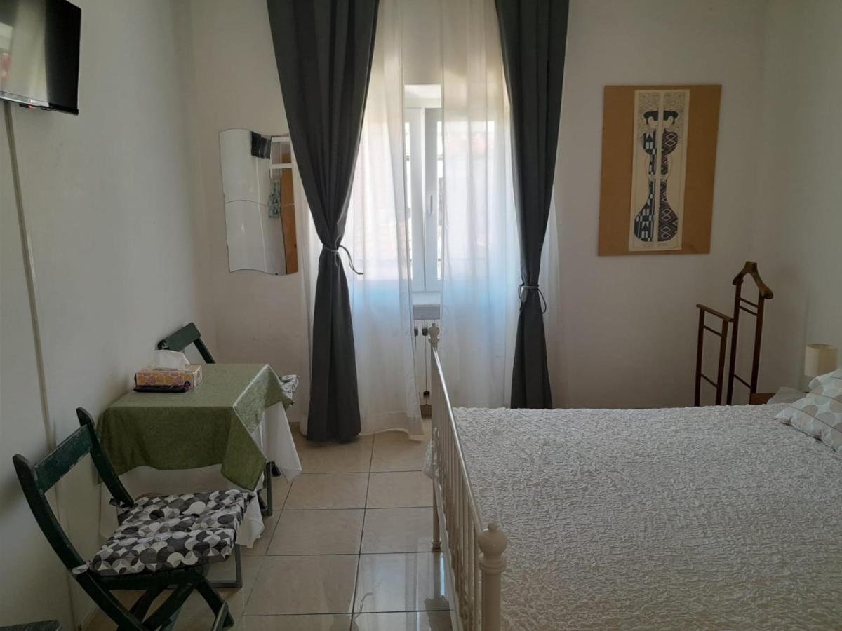 Casa Di Federica Camera Con Bagno Privato Esterno Livorno Buitenkant foto